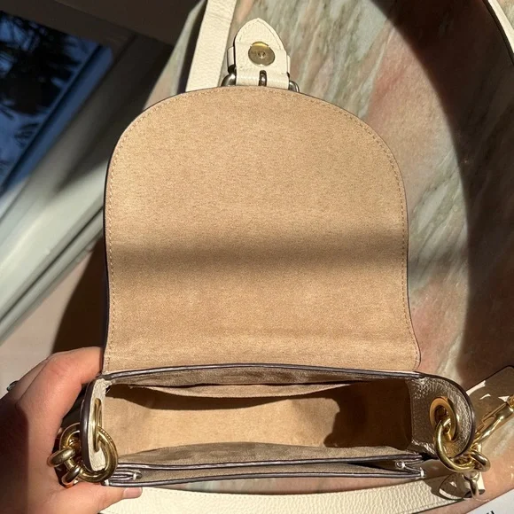 Coach EUC Off-White Leather shoulder & Crossbody Bag - Picture 13 of 16